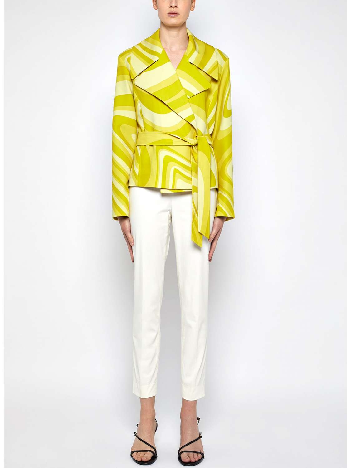 Jacket with wide lapel
