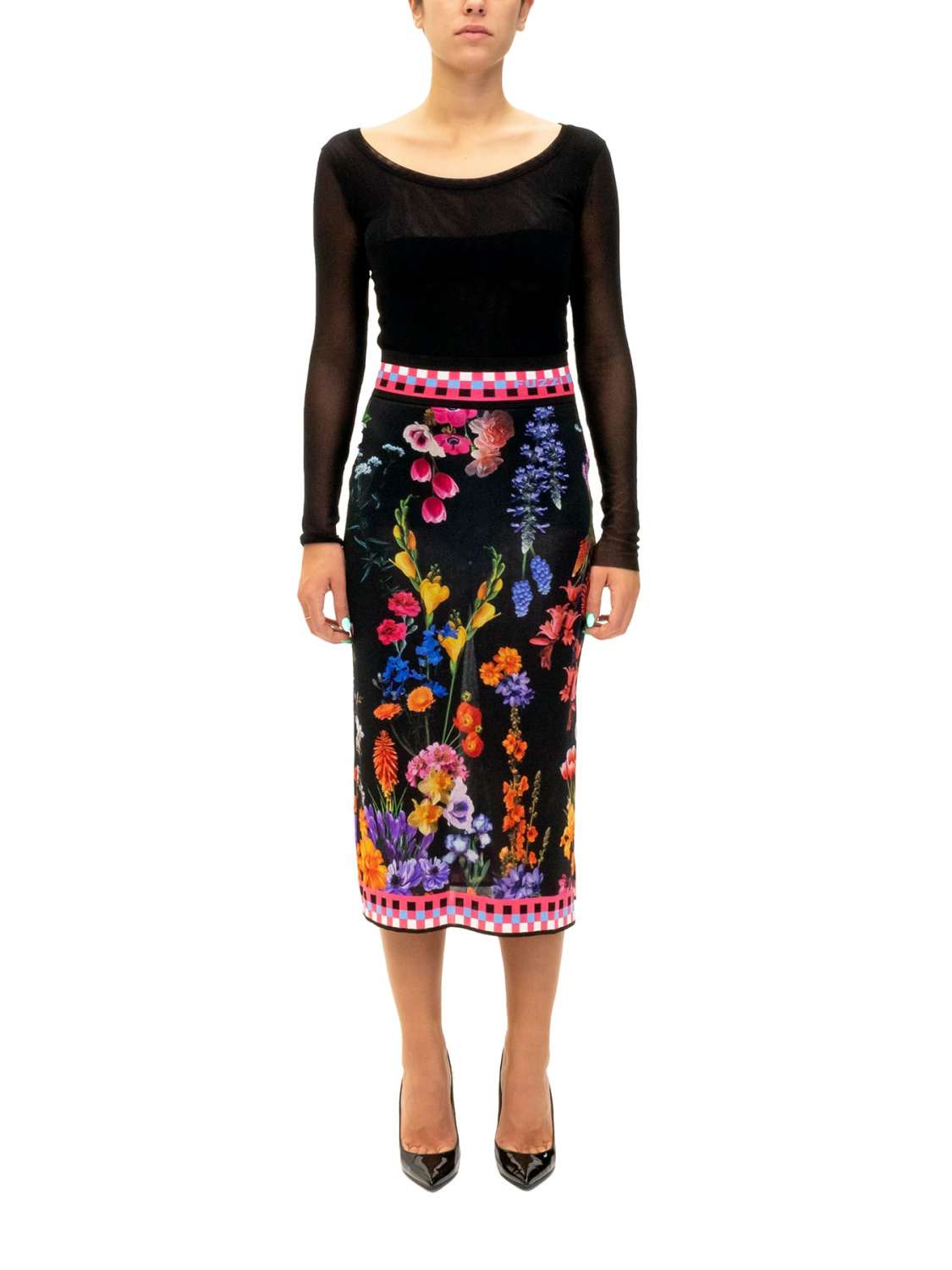 Long pencil skirt