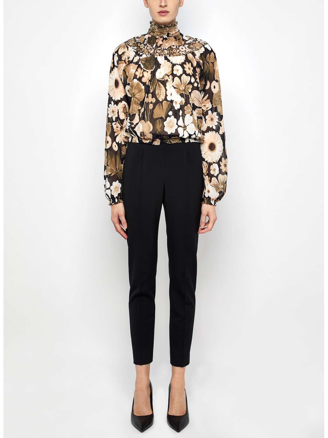 Top a collo alto in tulle